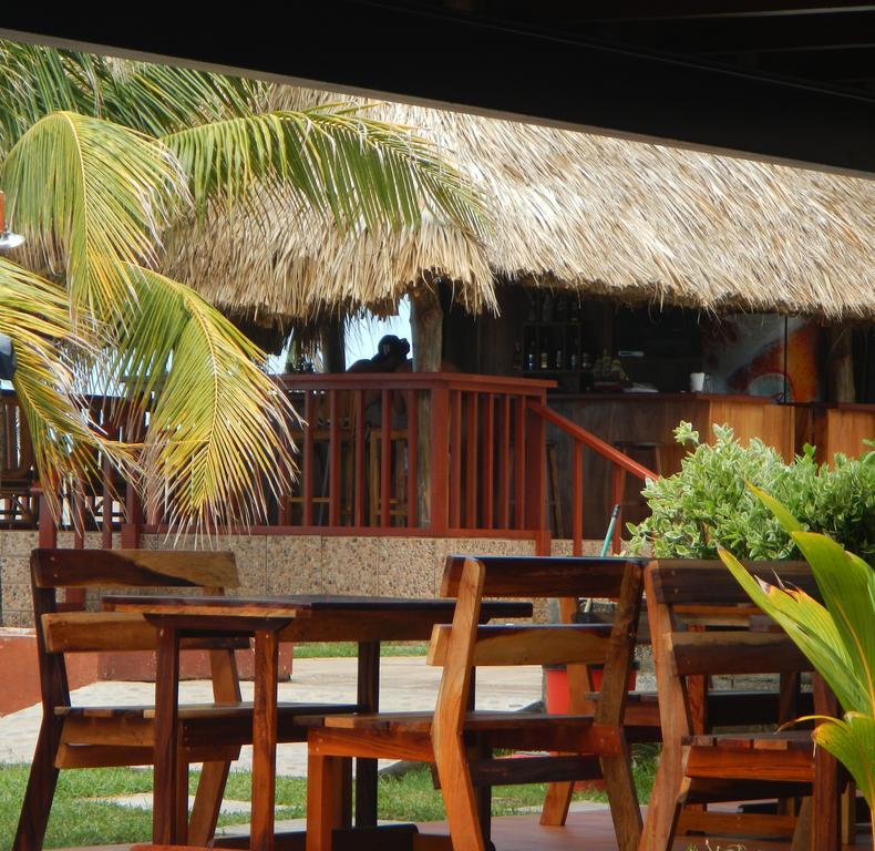 Punta Roca Surf Resort La Libertad Exterior foto