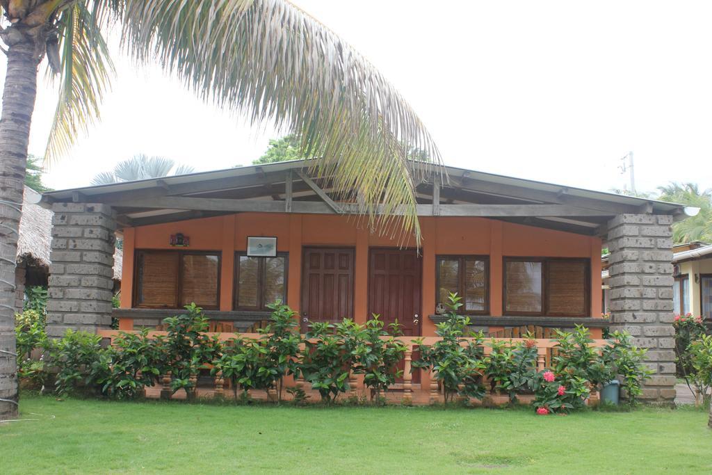 Punta Roca Surf Resort La Libertad Zimmer foto